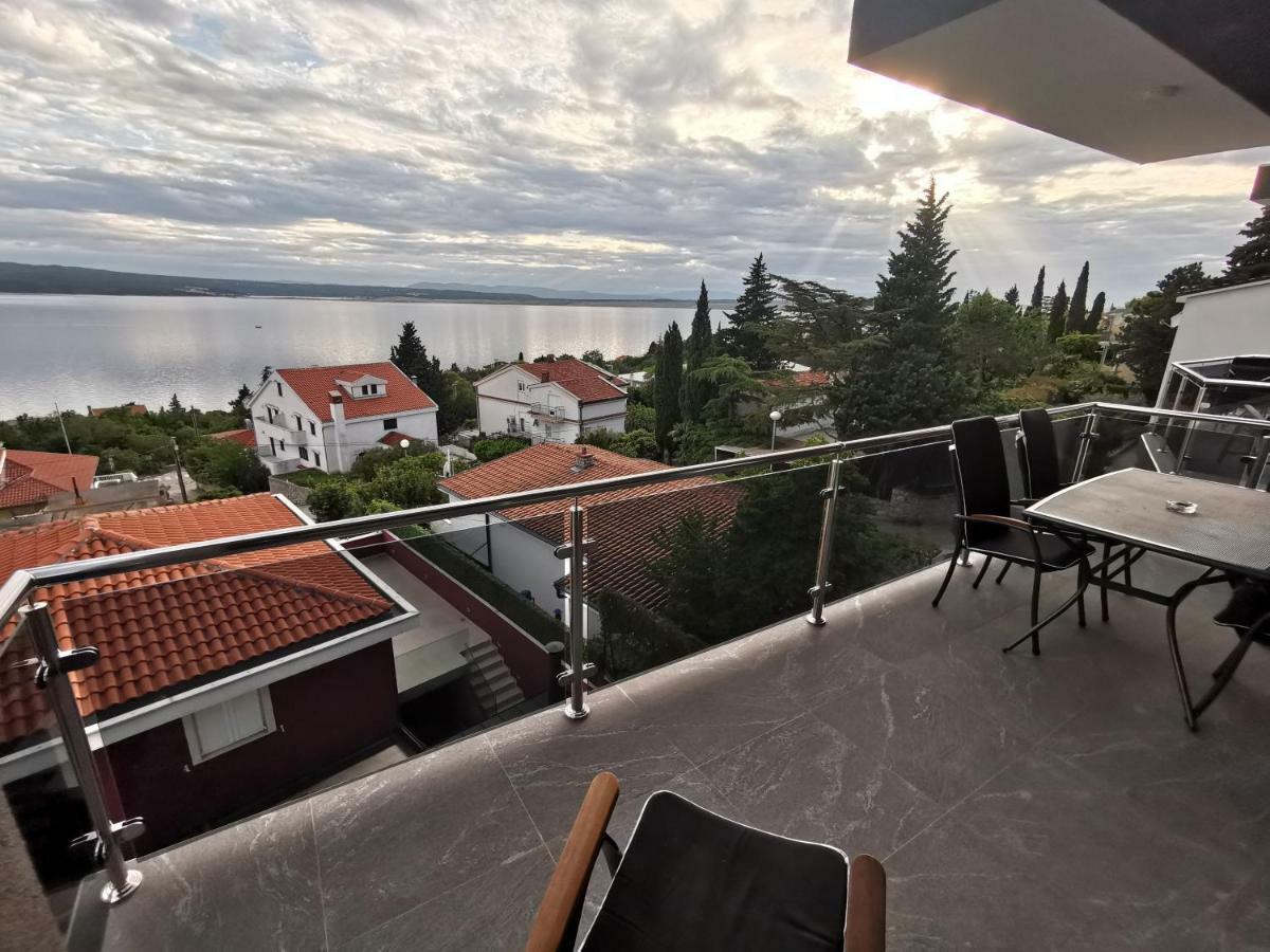 Blazevic, Heated Pool&jacuzzi Dramalj