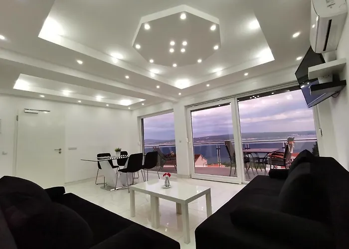 Apartments Blazevic, Heated Pool&Jacuzzi
