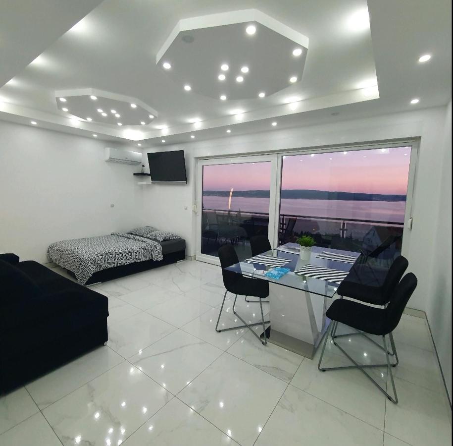 Appartement Blazevic, Heated Pool&jacuzzi