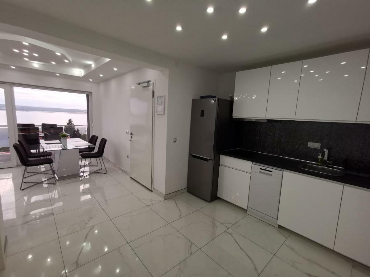 Blazevic, Heated Pool&jacuzzi Appartement Dramalj